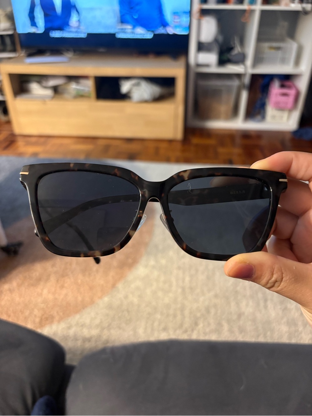 Covry Tortoiseshell Sunglasses - Dark Lenses